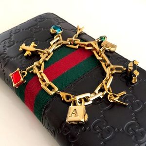 NWOT - Charm bracelet